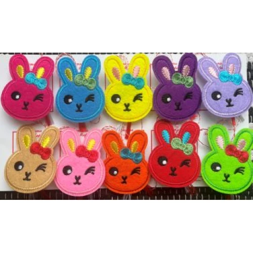 Мартеници детски светеща мартеничка